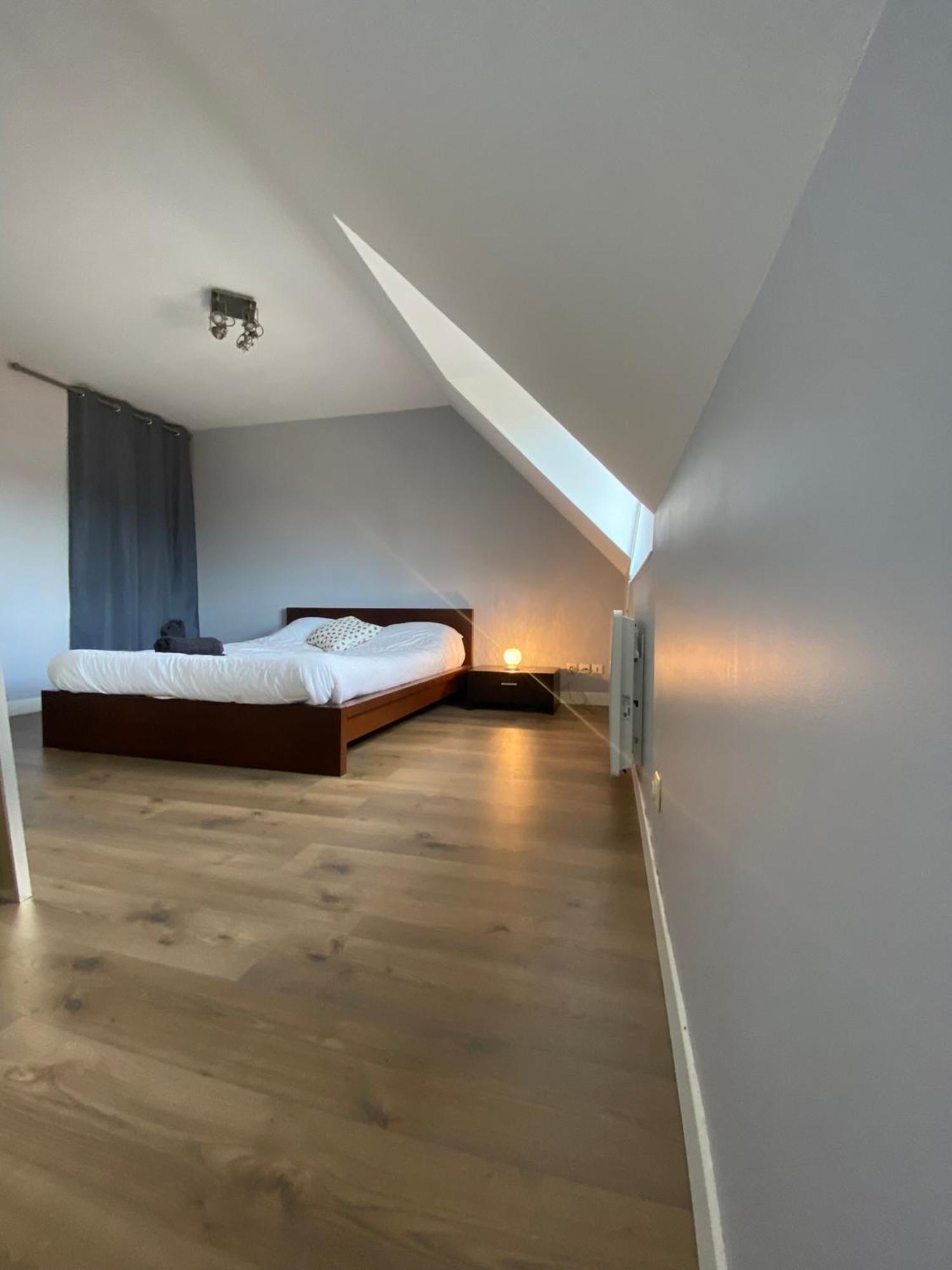 2 Chambres Hyper Centre Avec Place De Parking Et Wifi Ам'єн Екстер'єр фото